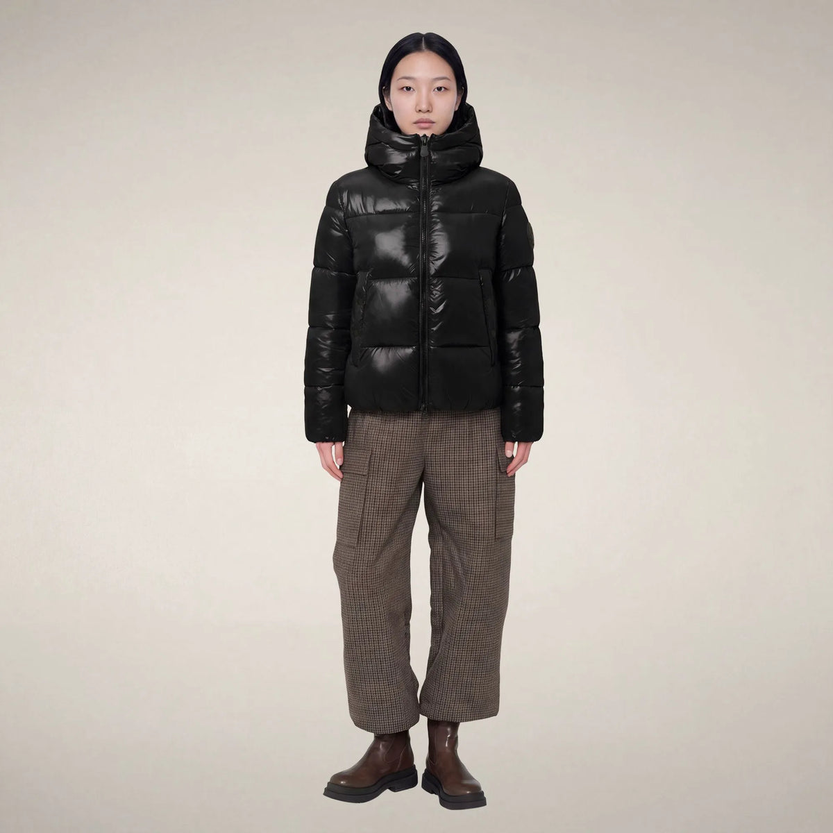 Black (10000)