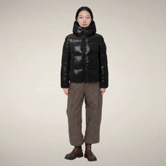 Black (10000)